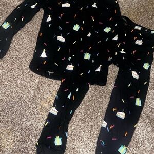Kyte BABY Black Birthday Pajama Set with Colorful Cake and Sprinkles